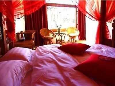 Jiuwei Life Courtyard Inn Ліцзян Екстер'єр фото